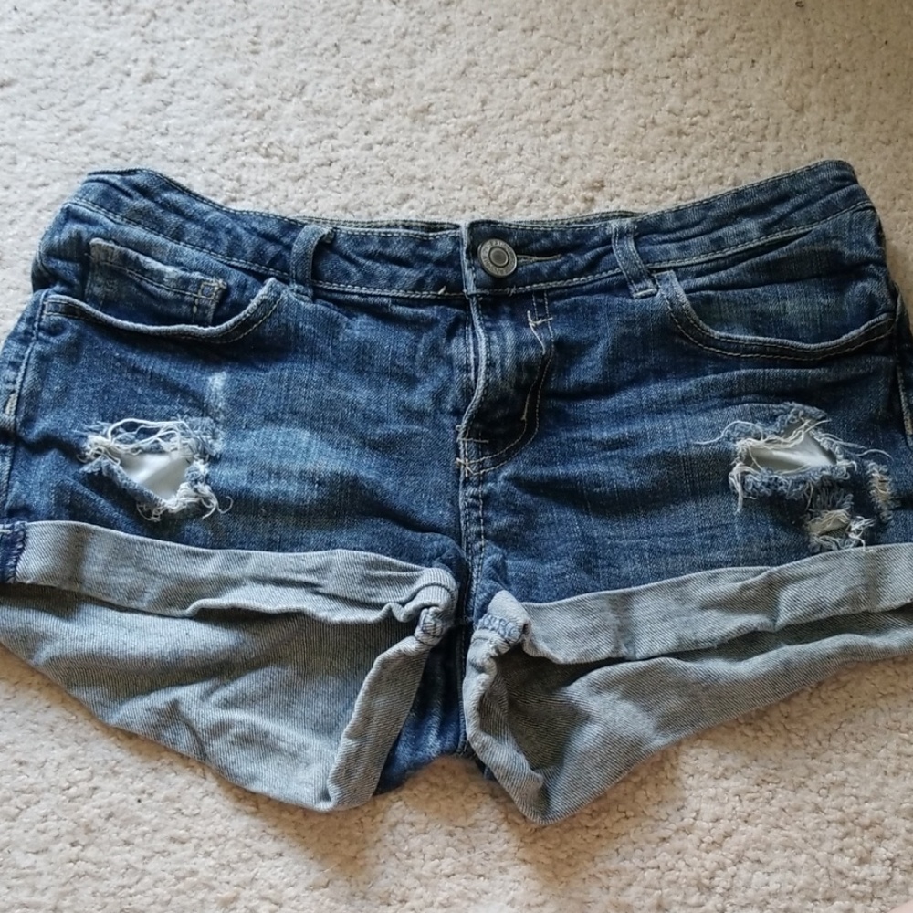 Distressed Jean shorts size 5/6